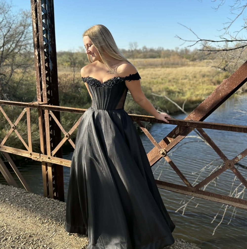 Elegant Black Evening Gown